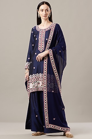 Navy Blue Embroidered Kurta Set by Sangeeta Kilachand