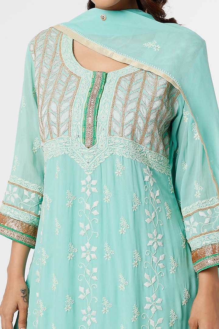 Sea Green Hand Embroidered Kurta Set by Sangeeta Kilachand at Pernia's Pop Up Shop