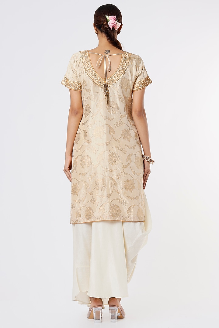 Beige Hand Embroidered Kurta Set by Sangeeta Kilachand at Pernia's Pop Up Shop
