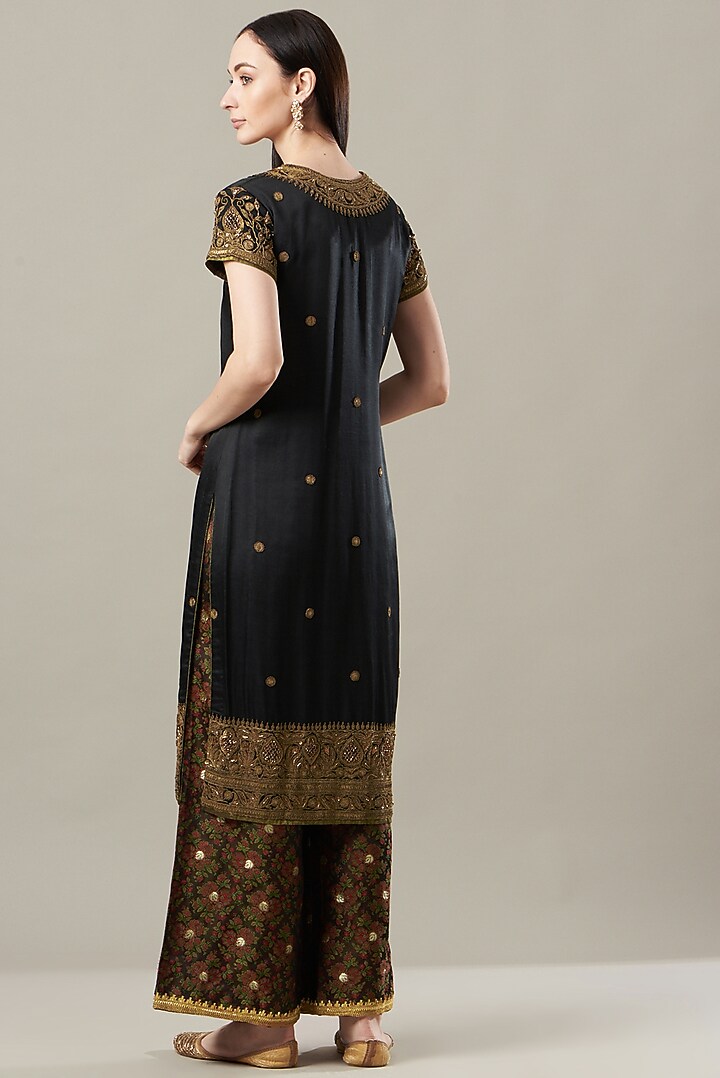 Black Marodi Embroidered Kurta Set by Sangeeta Kilachand at Pernia's Pop Up Shop