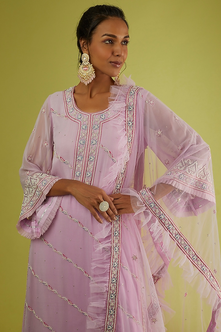 Purple Embroidered Kurta Set by Sangeeta Kilachand at Pernia's Pop Up Shop