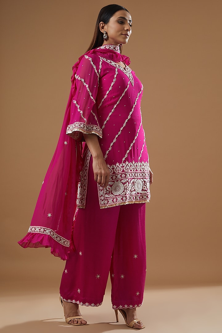 Rani Pink Georgette Embroidered Kurta Set by Sangeeta Kilachand