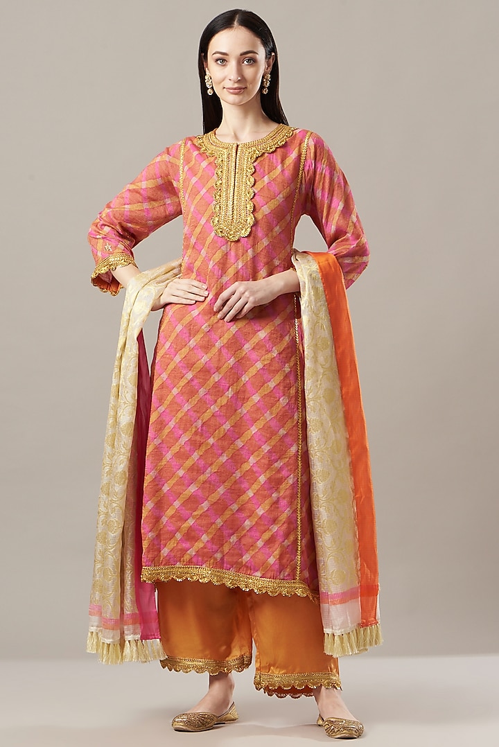 Pink & Orange Printed Kurta Set by Sangeeta Kilachand