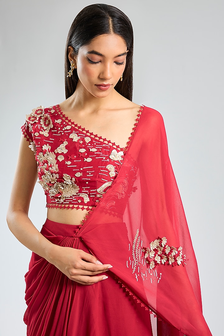 Red Georgette Hand Embroidered Pre-Draped Reception Saree Set by Sahil Kochhar at Pernia's Pop Up Shop