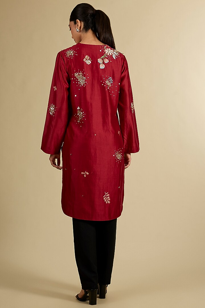Red Chanderi Hand Embroidered Kurta by Sahil Kochhar at Pernia's Pop Up Shop