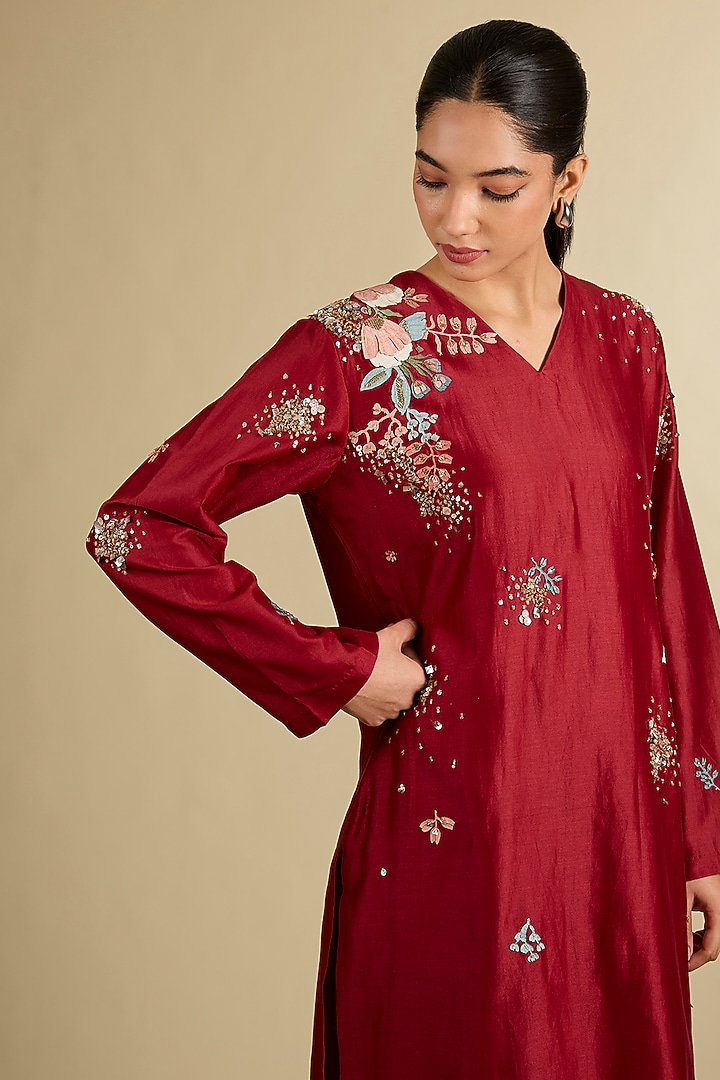 Red Chanderi Hand Embroidered Kurta by Sahil Kochhar at Pernia's Pop Up Shop