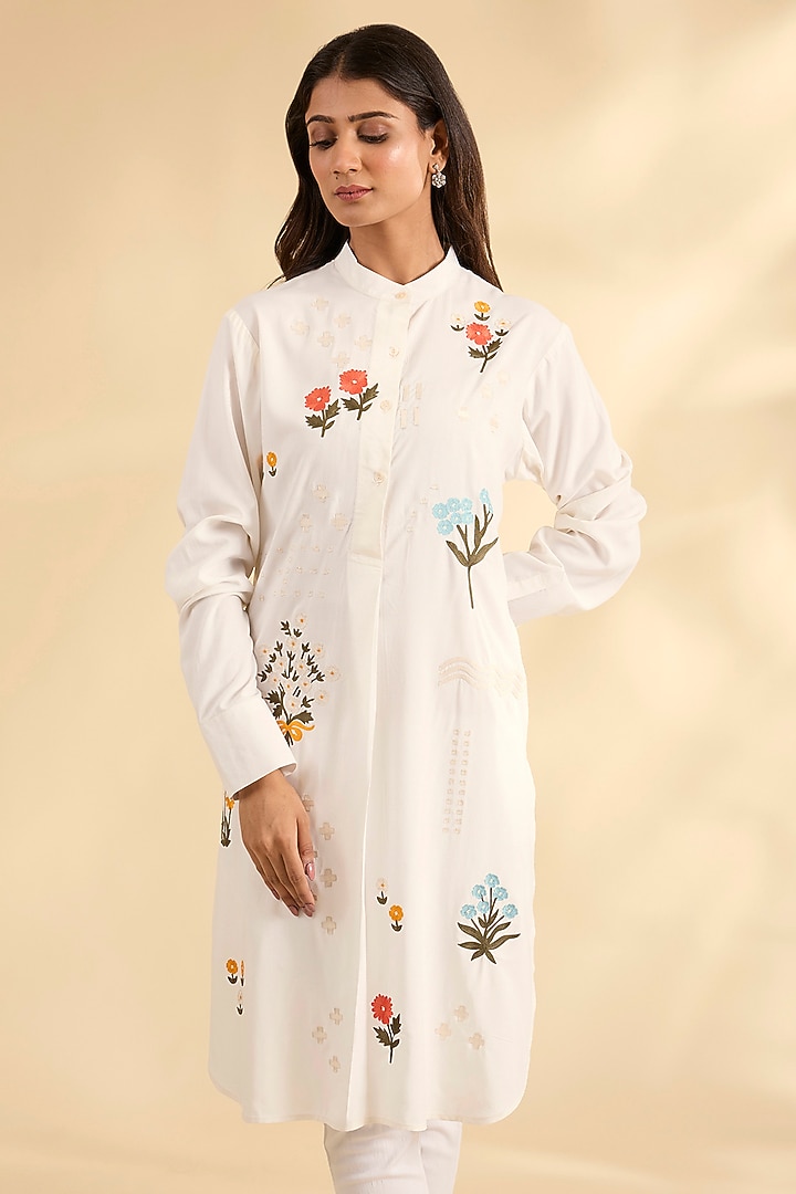 Ivory Rayon Hand Embroidered Kurta by Sahil Kochhar at Pernia's Pop Up Shop
