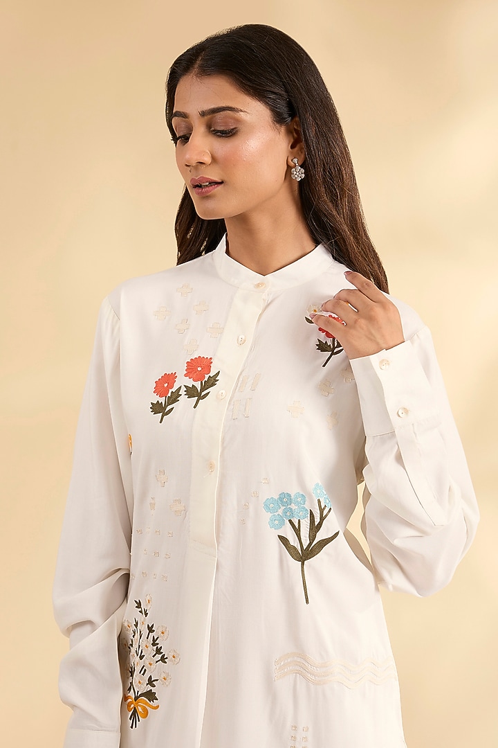 Ivory Rayon Hand Embroidered Kurta by Sahil Kochhar at Pernia's Pop Up Shop