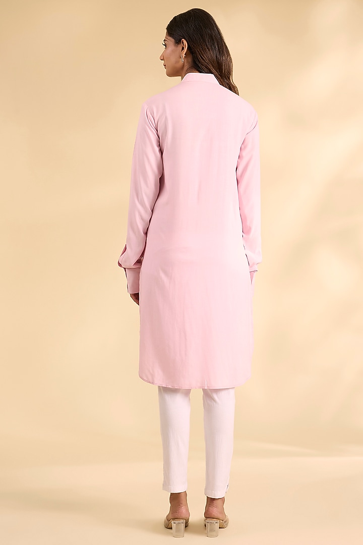 Pink Rayon Hand Embroidered Kurta by Sahil Kochhar at Pernia's Pop Up Shop