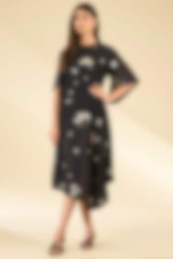 Black Chanderi Applique Kurta by Sahil Kochhar at Pernia's Pop Up Shop