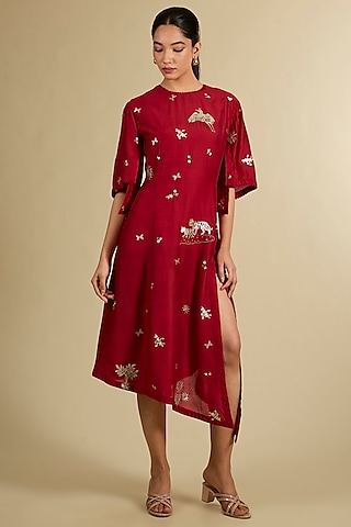 Red Chanderi Applique Hand Embroidered Kurta by Sahil Kochhar