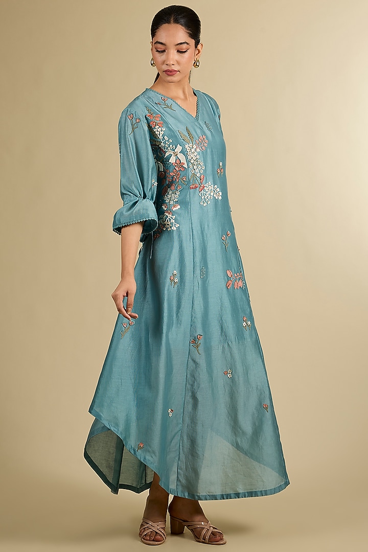 Blue Chanderi Applique Hand Embroidered Kurta by Sahil Kochhar at Pernia's Pop Up Shop