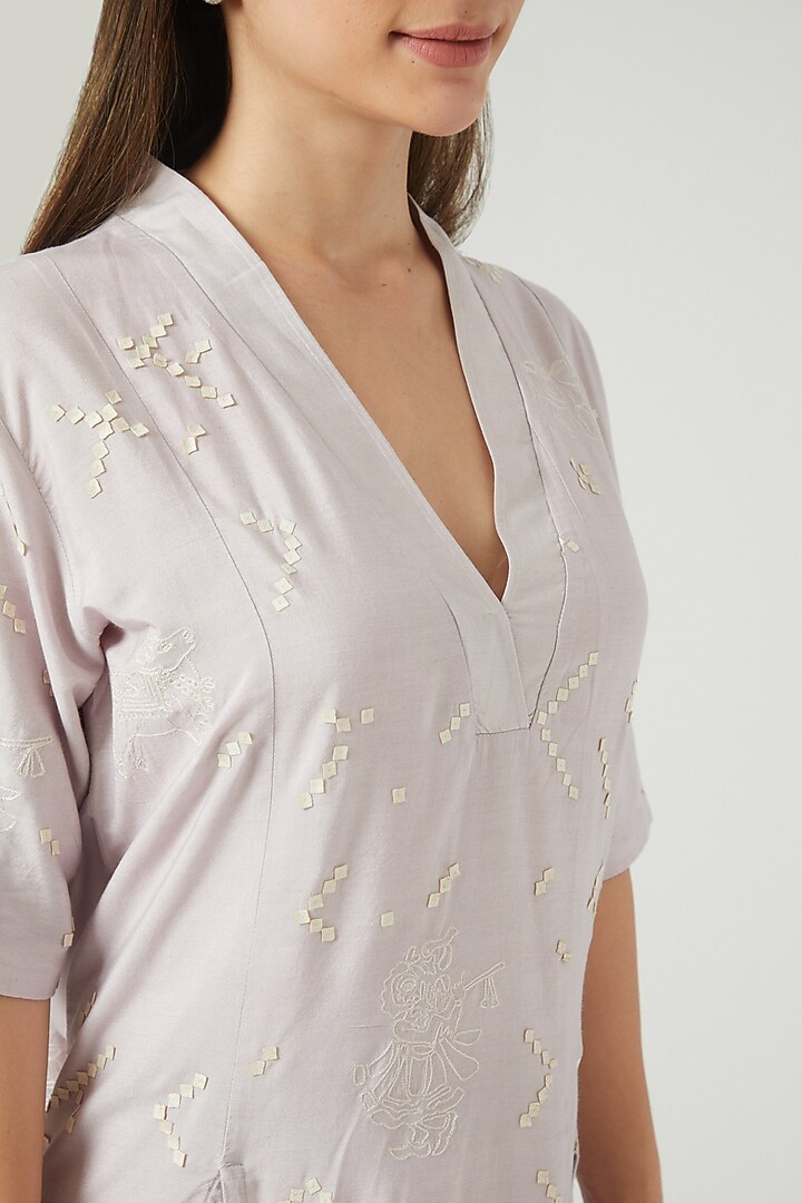 Mauve Embroidered Kurta by Sahil Kochhar at Pernia's Pop Up Shop