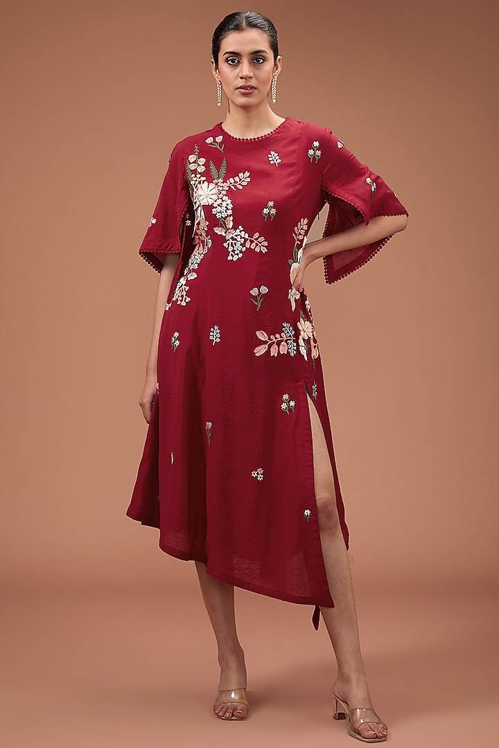 Red Chanderi & Net 3D Applique Floral Embroidered Tunic by Sahil Kochhar