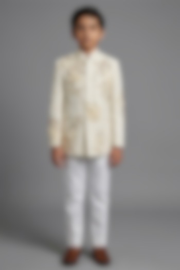 Ivory Matka Silk Bandhgala Set For Boys by Sahil Kochhar Kids at Pernia's Pop Up Shop