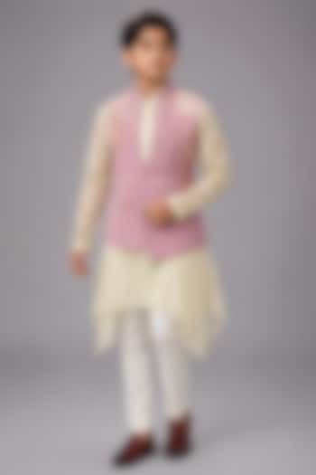 Peach Matka Silk Bundi Jacket For Boys by Sahil Kochhar Kids at Pernia's Pop Up Shop