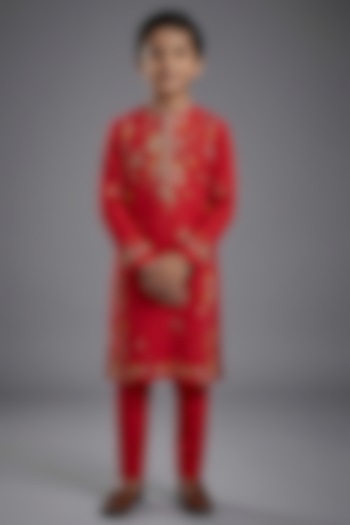 Red Silk Katan Kurta Set For Boys by Sahil Kochhar Kids at Pernia's Pop Up Shop