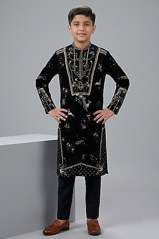 Black Silk Katan Kurta Set For Boys by Sahil Kochhar Kids