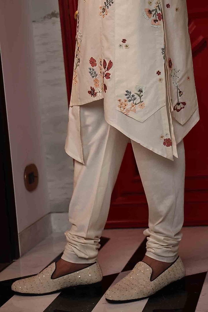 Ivory Katan Silk Hand Embroidered Kurta Set by Sahil Kochhar Men at Pernia's Pop Up Shop
