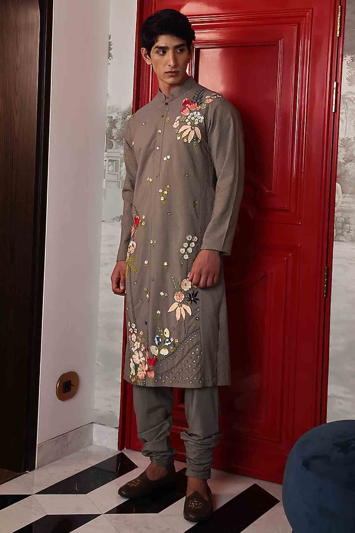Grey Katan Silk Floral Hand Embroidered Kurta Set by Sahil Kochhar Men at Pernia's Pop Up Shop
