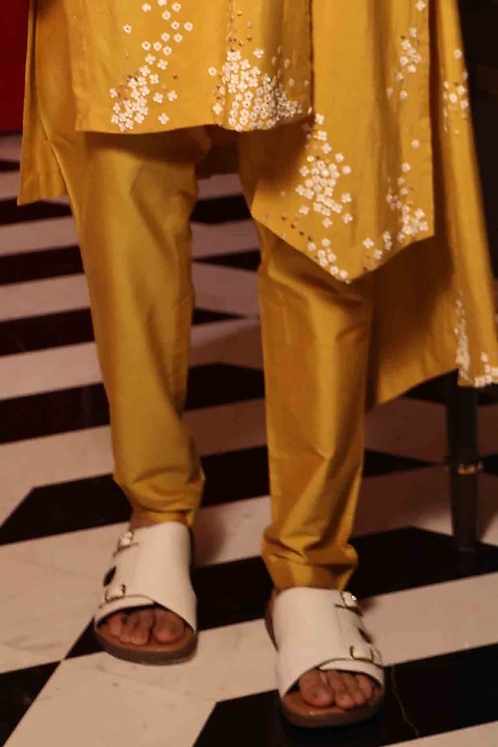 Yellow Katan Silk Hand Embroidered Kurta Set by Sahil Kochhar Men at Pernia's Pop Up Shop