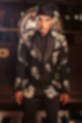 Black Suiting Hand Embroidered Tuxedo by Sahil Kochhar Men at Pernia's Pop Up Shop