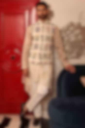 Ivory Katan Silk Hand Embroidered Bundi Jacket by Sahil Kochhar Men at Pernia's Pop Up Shop
