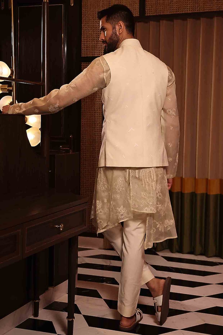 Ivory Suiting Bundi Jacket by Sahil Kochhar Men at Pernia's Pop Up Shop