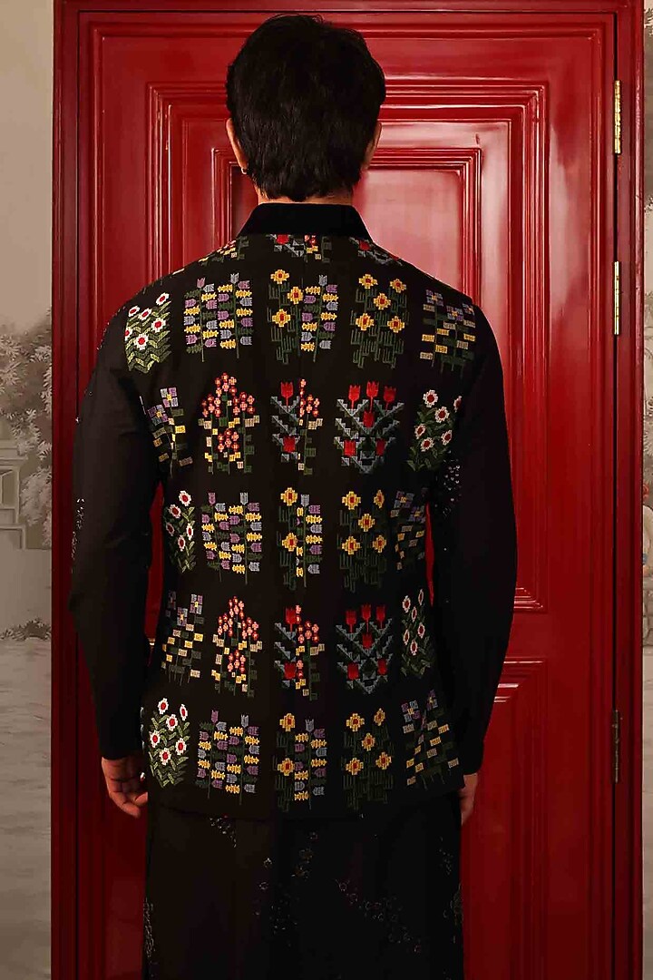 Black Katan Fabric Hand Embroidered Bundi Jacket by Sahil Kochhar Men at Pernia's Pop Up Shop