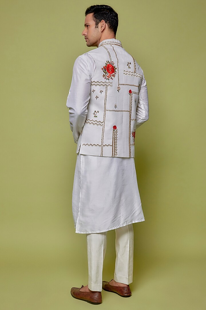 Ivory Matka Silk Floral Embroidered Bundi Jacket by Sahil Kochhar Men at Pernia's Pop Up Shop
