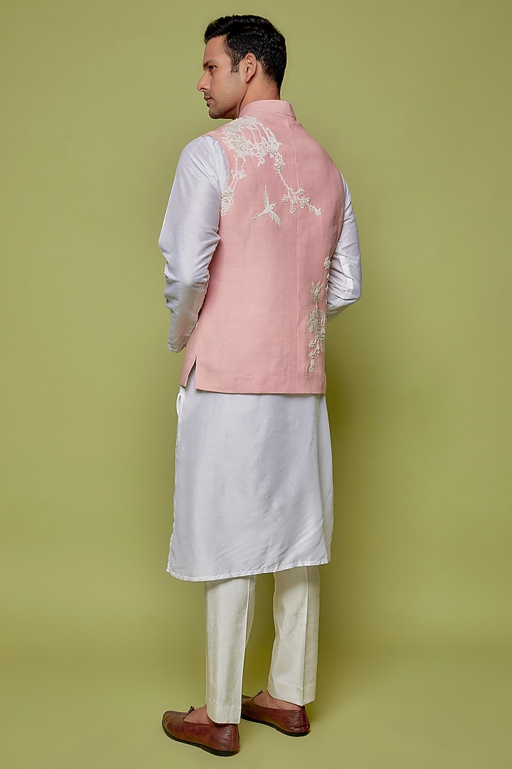 Pink Matka Silk Embroidered Bundi Jacket by Sahil Kochhar Men at Pernia's Pop Up Shop