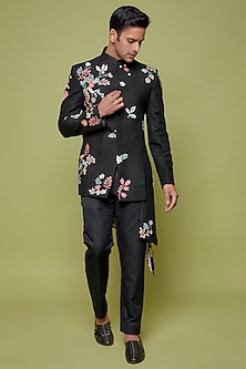 product-color-Black
