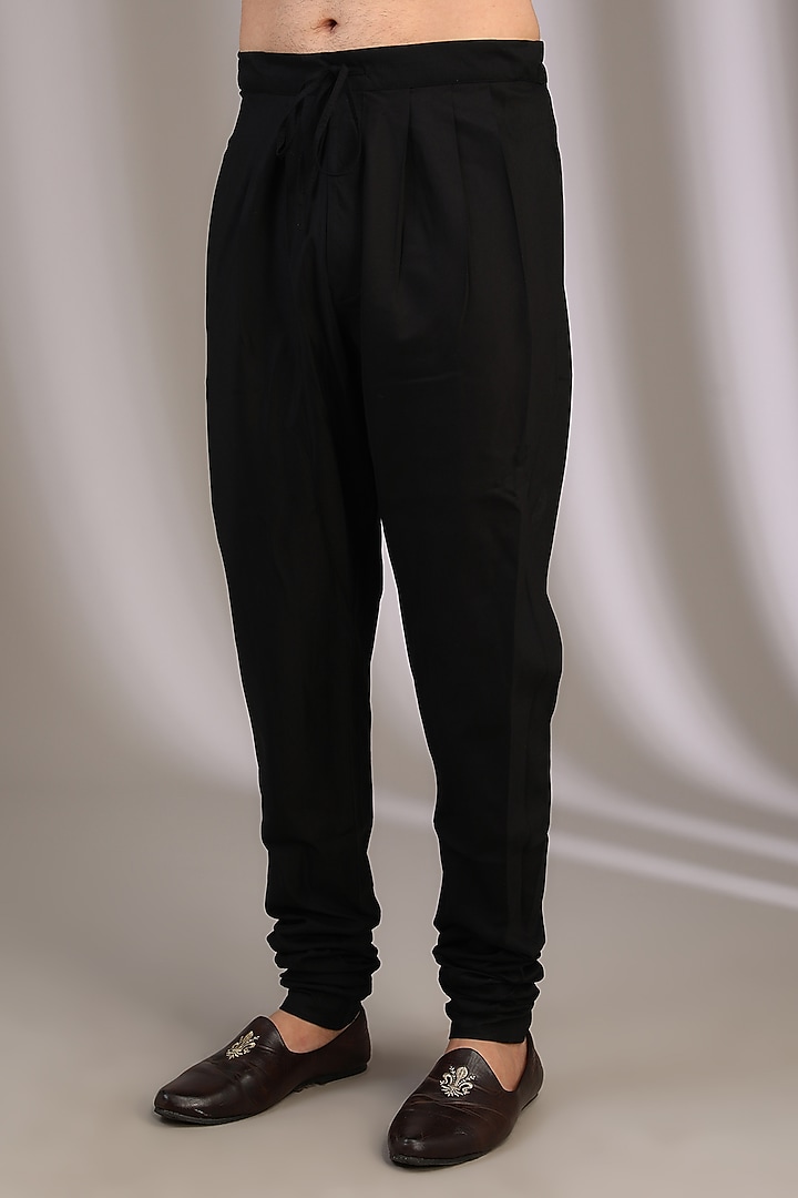Black Katan Resham Thread Embroidered Kurta Set by Sahil Kochhar Men at Pernia's Pop Up Shop