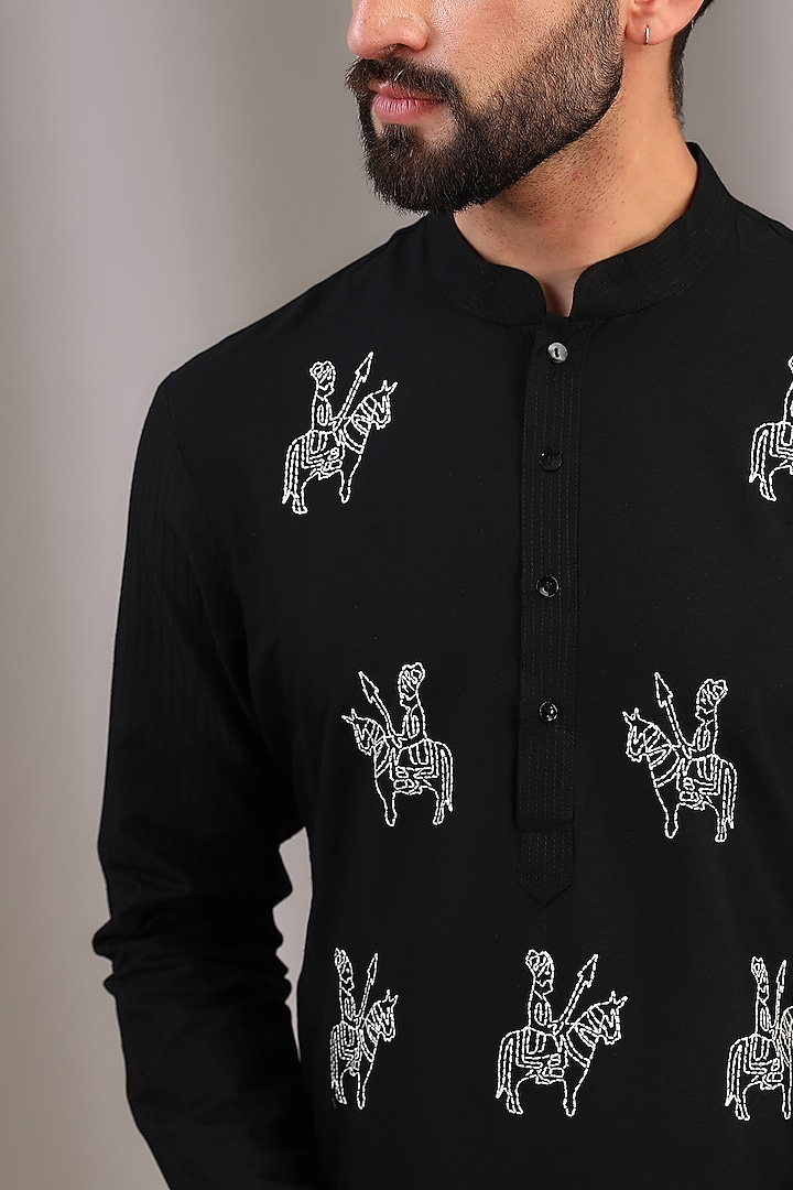 Black Katan Resham Thread Embroidered Kurta Set by Sahil Kochhar Men at Pernia's Pop Up Shop