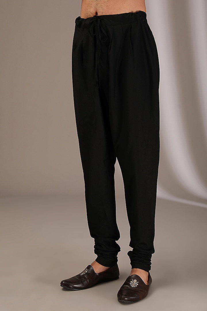 Black Katan Applique Hand Embroidered Kurta Set by Sahil Kochhar Men at Pernia's Pop Up Shop