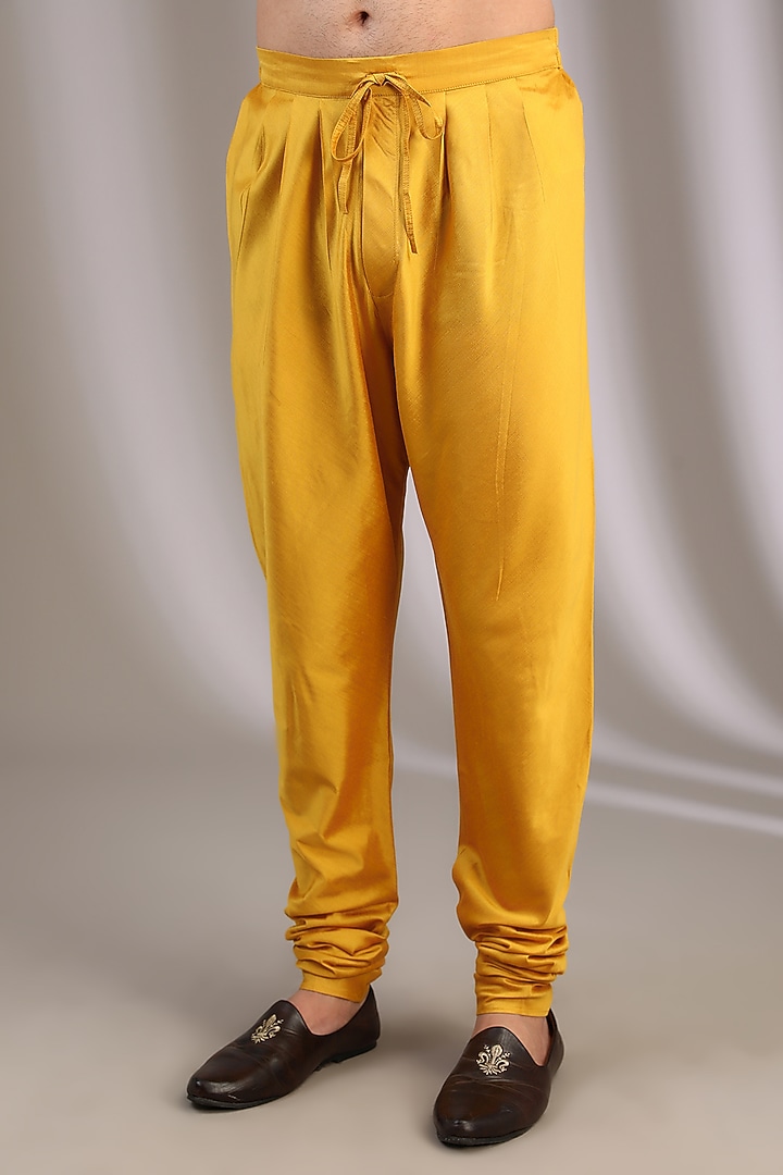 Yellow Katan Resham Aari Embroidered Kurta Set by Sahil Kochhar Men at Pernia's Pop Up Shop