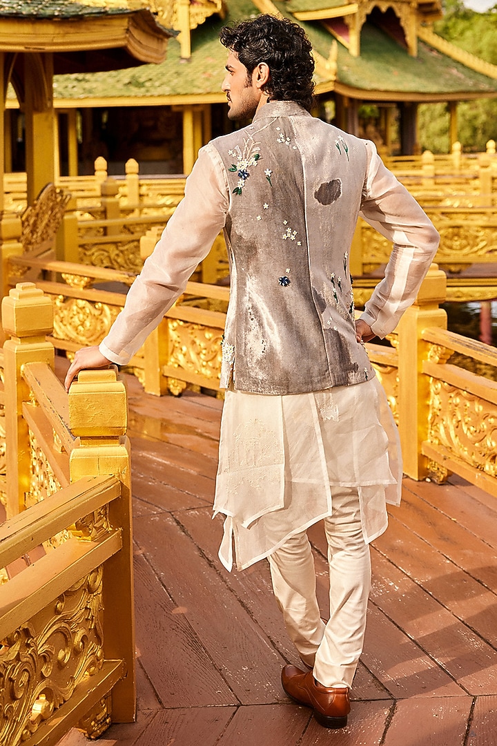 Grey Silk Velvet Hand Embroidered Bundi Jacket by Sahil Kochhar Men at Pernia's Pop Up Shop