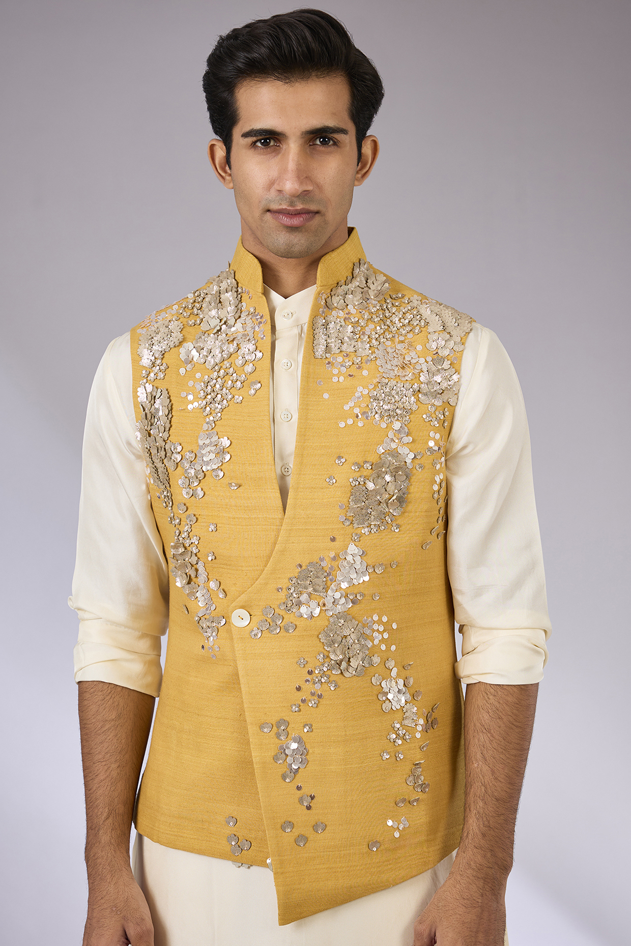 Mustard Matka Silk Hand Embroidered Bundi Jacket Set by Sahil Kochhar Men