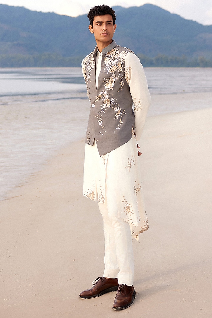 Grey Matka Silk Hand Embroidered Bundi Jacket by Sahil Kochhar Men