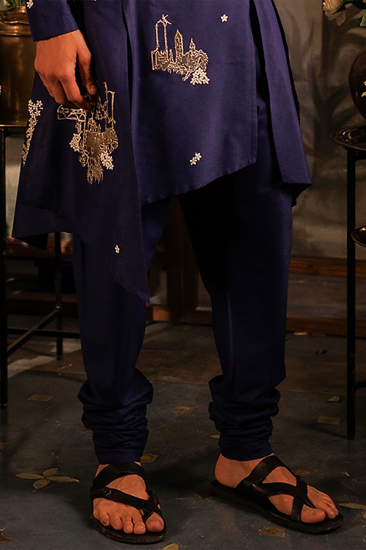 Blue Katan Silk 3D Floral Applique Work Panelled Kurta Set by Sahil Kochhar Men at Pernia's Pop Up Shop