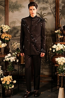product-color-Black