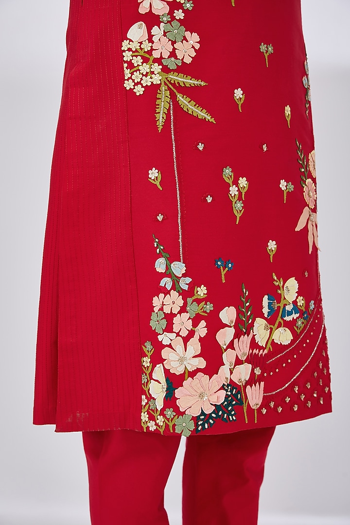 Red Katan Applique Embroidered Kurta Set by Sahil Kochhar Men at Pernia's Pop Up Shop
