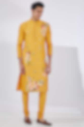 Mustard Katan Applique Embroidered Kurta Set by Sahil Kochhar Men