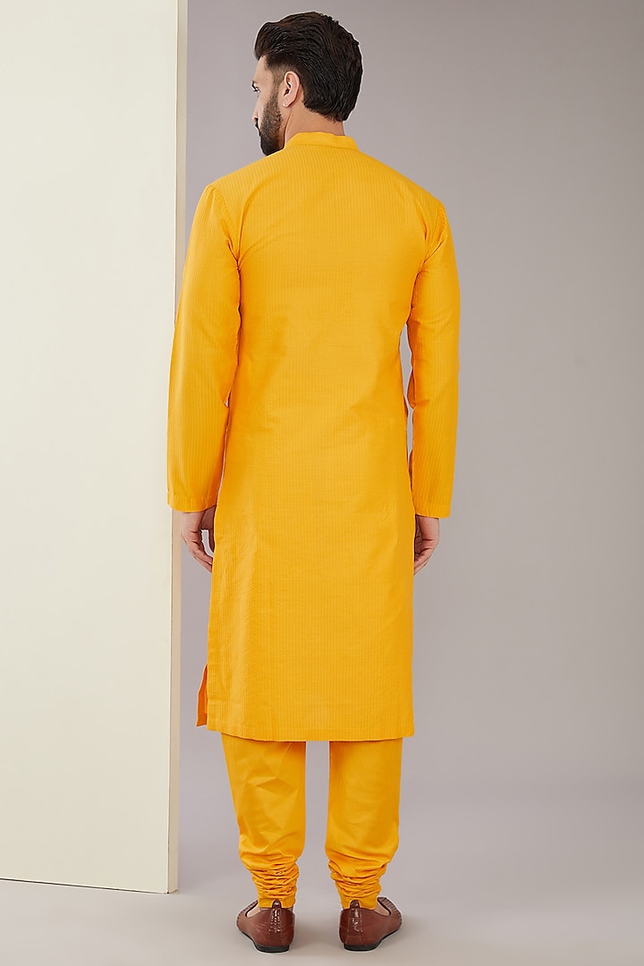 Mustard Katan Applique Hand Embroidered Kurta Set by Sahil Kochhar Men at Pernia's Pop Up Shop