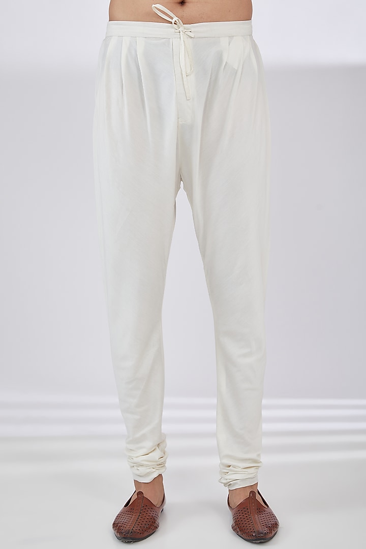 Ivory Katan Embroidered Kurta Set by Sahil Kochhar Men at Pernia's Pop Up Shop