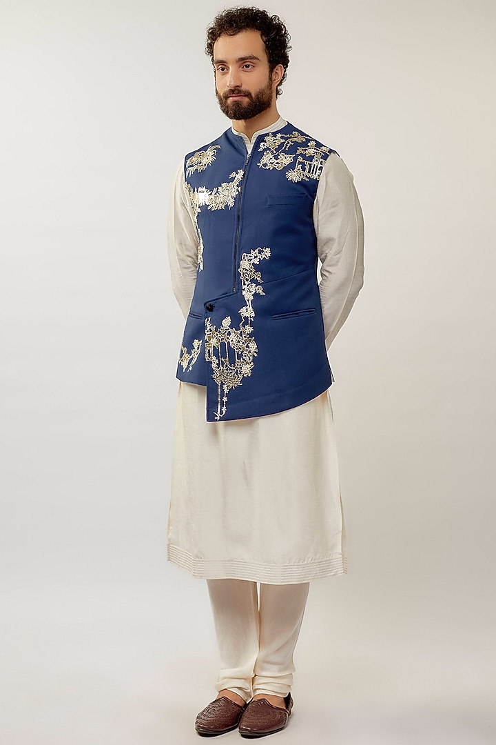 Navy Blue Silk Foil Applique Embroidered Bundi Jacket by Sahil Kochhar Men at Pernia's Pop Up Shop