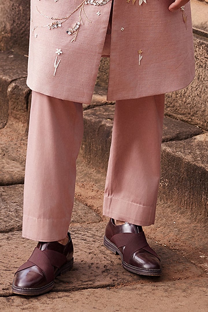 Peach Matka Silk Hand Embroidered Groom Sherwani Set by Sahil Kochhar Men at Pernia's Pop Up Shop