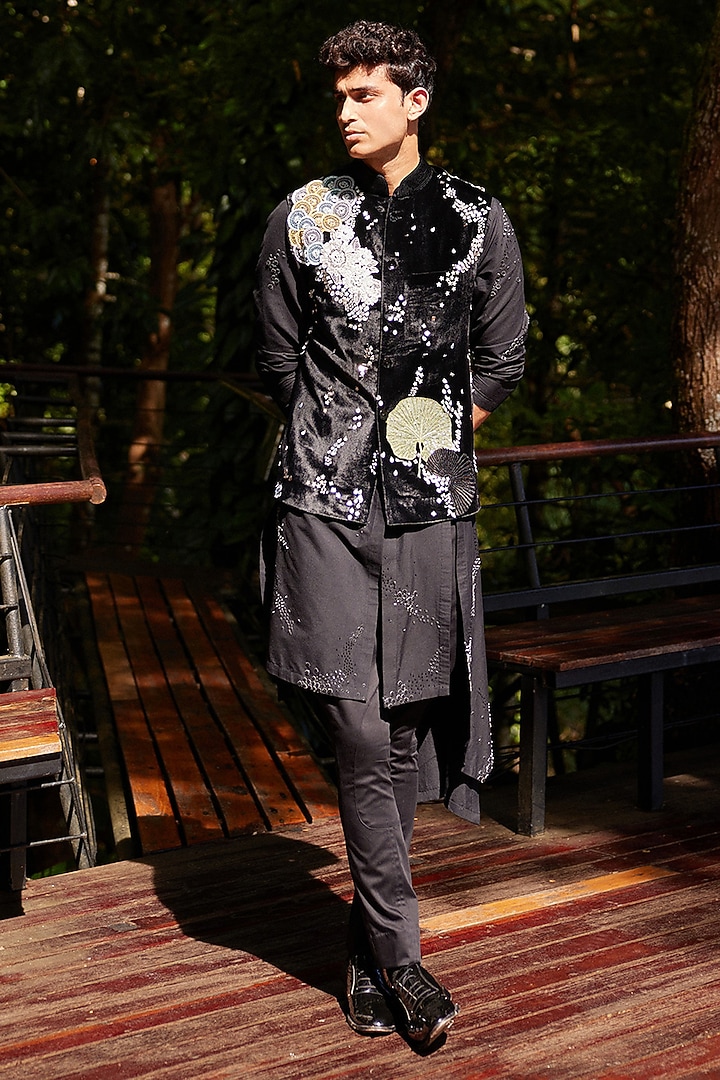 Black Silk Velvet Hand Embroidered Bundi Jacket by Sahil Kochhar Men