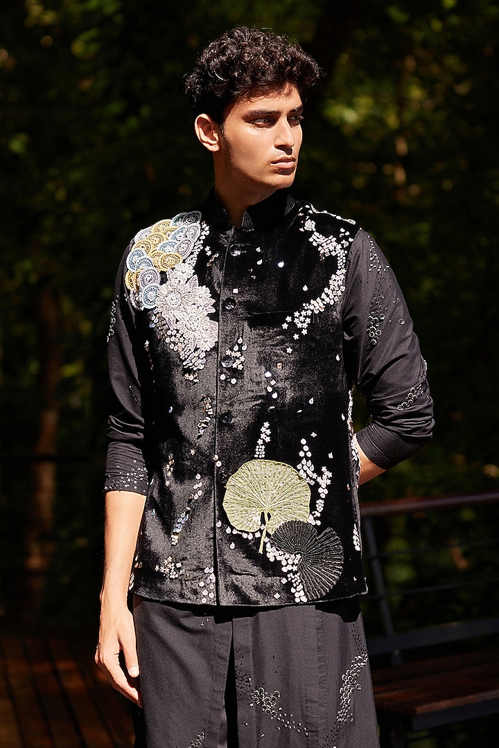 Black Silk Velvet Hand Embroidered Bundi Jacket by Sahil Kochhar Men at Pernia's Pop Up Shop