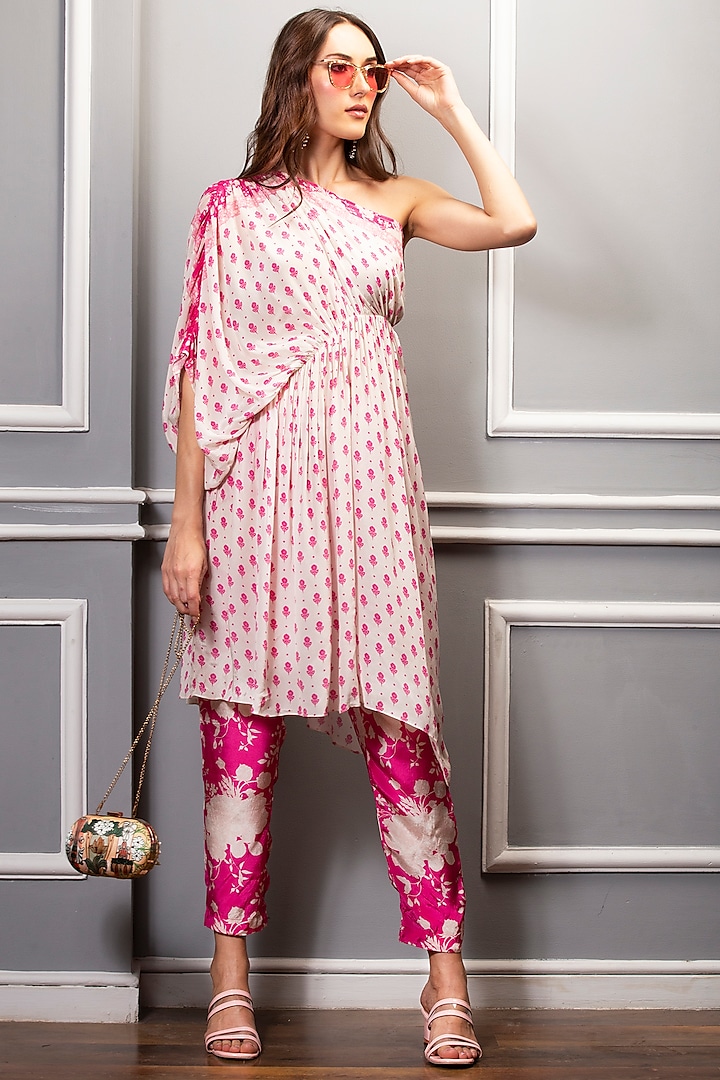 White & Hot Pink Printed One-Shoulder Tunic Set by Sakshi Girri